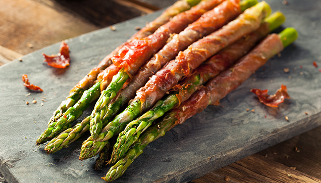 Prosciutto-wrapped asparagus